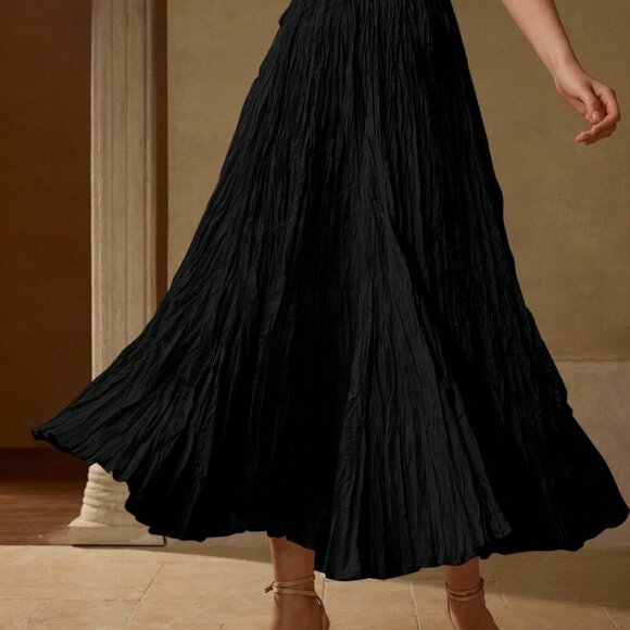 Black Elegant Women's Pleated Flowy Skirt - Picture 6 of 8